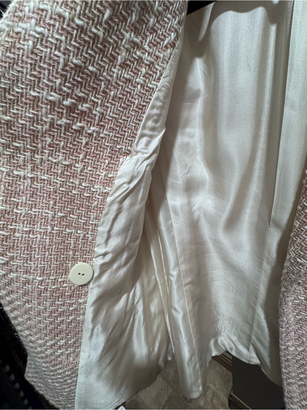 ZARA Pink Tweed Double-Breasted Blazer with Gold Buttons - Picture 5 of 6